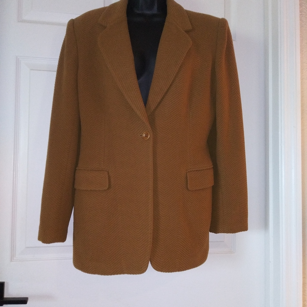 Jones New York 100% Wool Blazer Chevron Design Like New